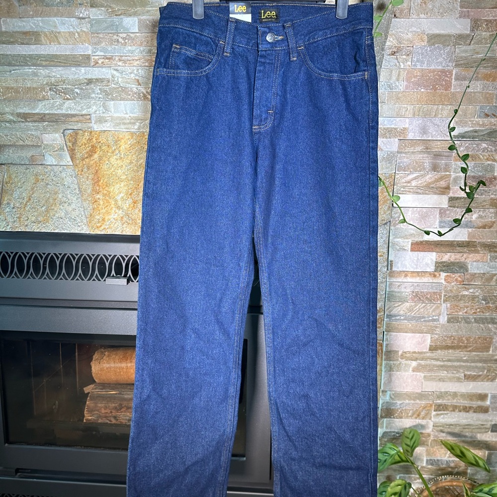 NWT Lee Men’s Regular Fit Bootcut Dark Wash Jeans 29/30 - Sits at Waist